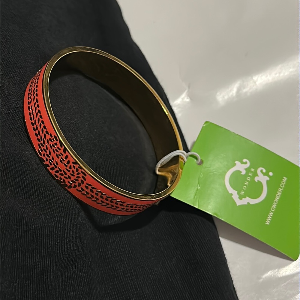 C Wonder coral rope enamel bangle bracelet